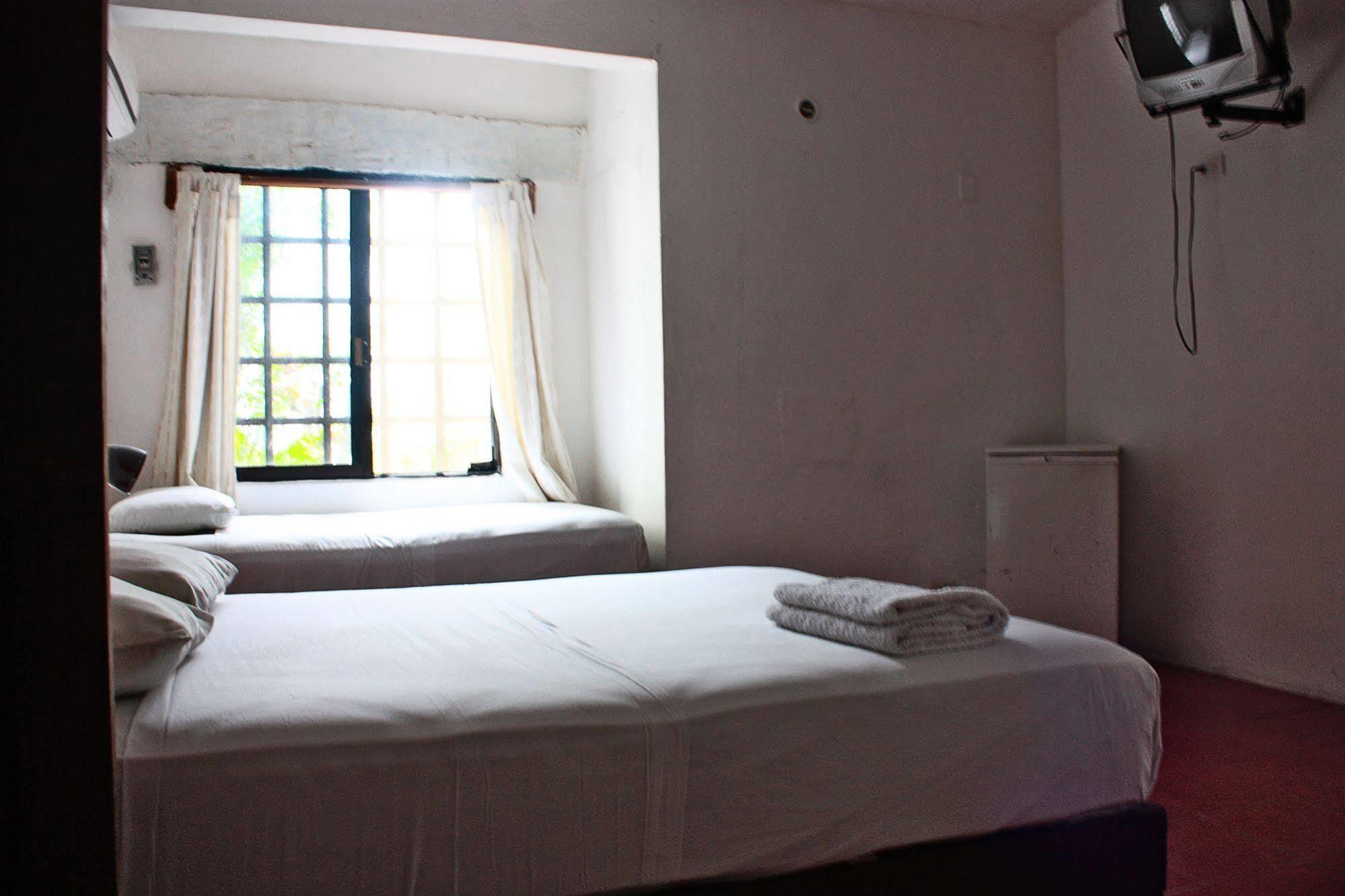 Hostal Haina Канкун Экстерьер фото