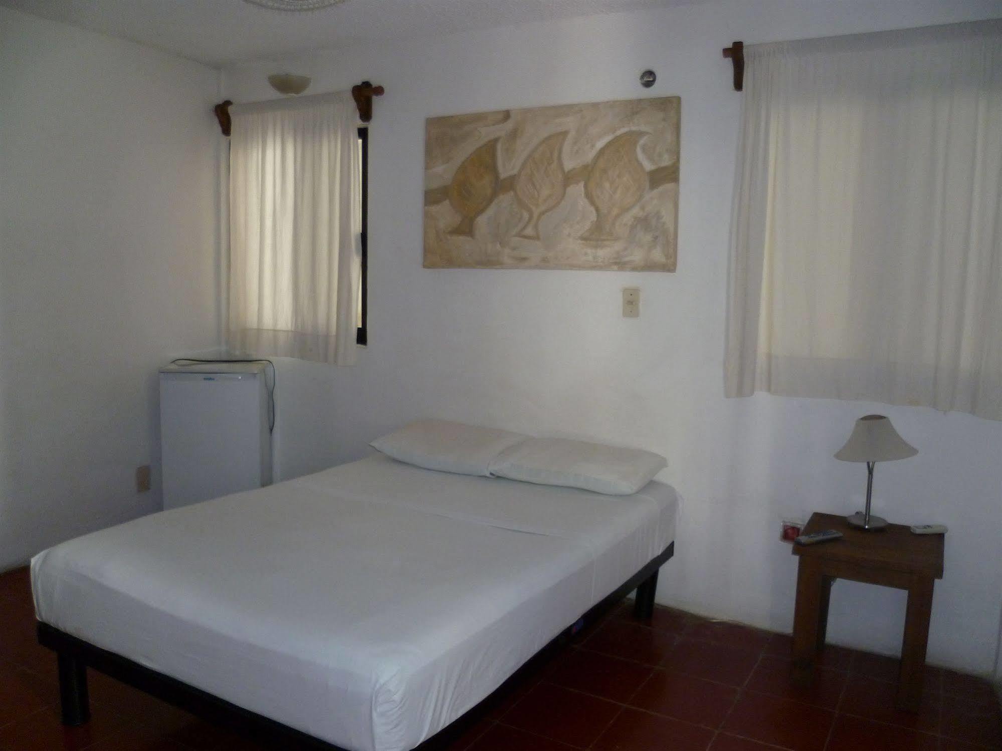 Hostal Haina Канкун Экстерьер фото